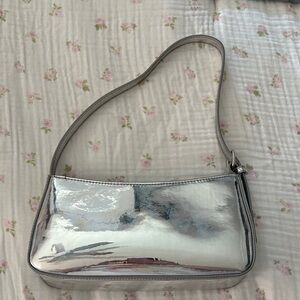 Oak and fort silver shoulder bag